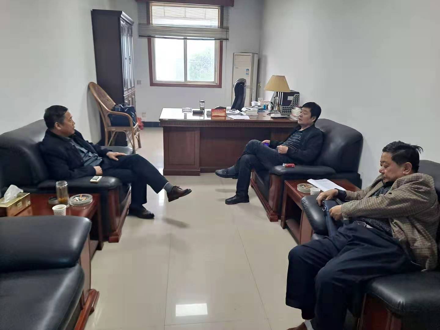 農(nóng)服公司赴二、三、四分場商議協(xié)調(diào)機插秧和農(nóng)業(yè)全程化服務問題